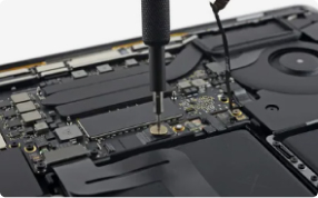 процесс ремонта Macbook